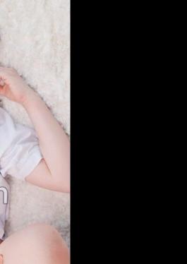 Mosaic 107SDMM-9603 マジックミラー号 バイトのシフトを減らされたボンビーJDパチンコ店店員・ちあき（20）救済企画！何度も射精させるほど高額給付金GET！連続射精チャレンジ！発射を促す為にキツキツ桃色おま〇こに挿入も！？